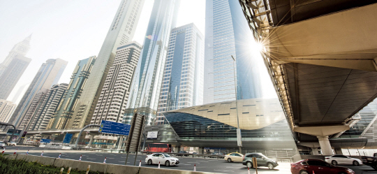 ▲ 파이낸셜 센터 지하철 역 두바이의 무인 지하철은 2030년까지 시내 교통의 25%를 자율주행화 하겠다는 목표 달성을 위한 것이다.