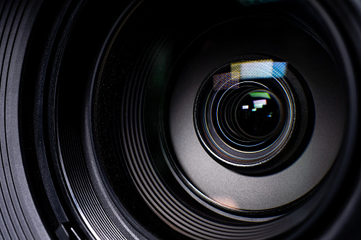 도쿄대 연구팀이 렌즈없는 카메라의 신기술을 개발했다.
