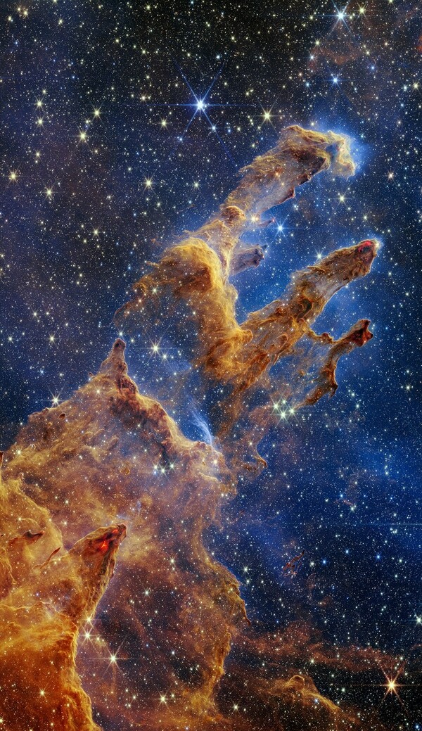 미국항공우주국(NASA)가 19일(현지시간) 공개한 웹망원경이 찍은 수리 성운 '창조의 기둥'. 출처=NASA