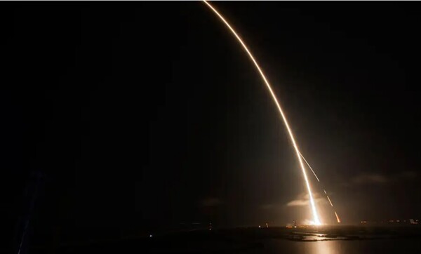 스페이스X가 팰컨 9 로켓에 실어 아이스페이스의 '미션1'을 발사했다. 출처=스페이스X