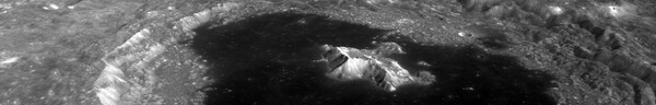 과학기술정보통신부와 한국항공우주연구원, 한국천문연구원 등은 12일 다누리가 촬영한 달 표면 영상을 공개했다. 사진은 다누리가 촬영한 달 뒷면의 '치올콥스키 크레이터' 지역. [이미지 출처=과학기술정보통신부]