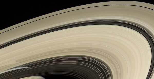 카시니 탐사선이 촬영한 토성의 고리 [사진=NASA/JPL-CalTech]