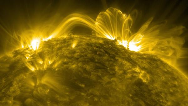 태양의 플라즈마 분출을 미 항공우주국(NASA)의 태양 활동 관측위성(Solar Dynamics Observatory)이 포착한 사진 [사진=NASA / SDO] 